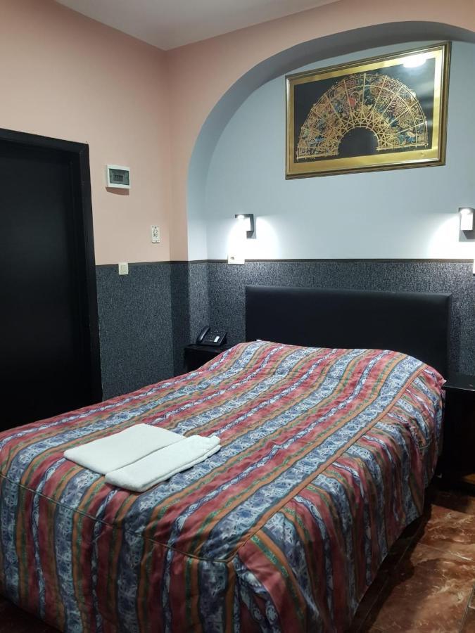 Hotel La Potiniere Schaerbeek ภายนอก รูปภาพ